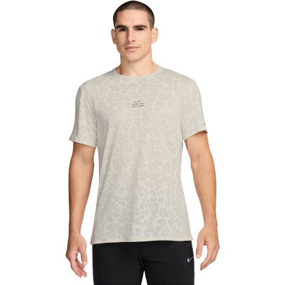 商品画像：ランニングウェア Tシャツ 半袖 Dri-FIT ライズ 365 ショート 3