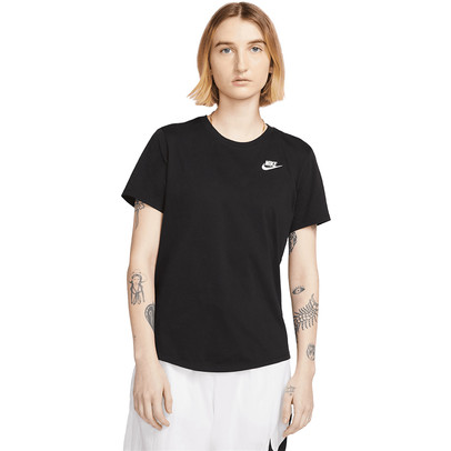 Nike One Sportswear Essential Tee
