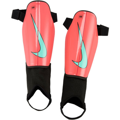 Nike Charge Scheenbeschermer