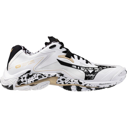 Mizuno Wave Lightning Z8