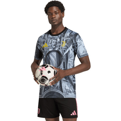 adidas Juventus Pre-Match Shirt 2025/2026