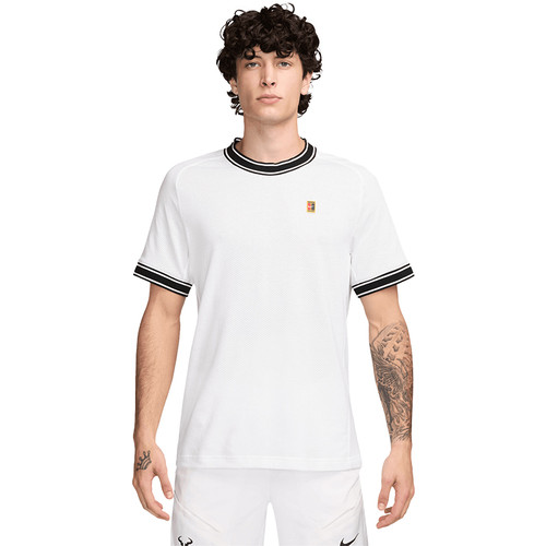 nike heritage essentials t shirt