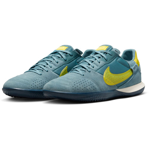 希少品レア新品未使用NIKE STREET GATO Nike Streetgato Low-Top Soccer Shoes. Nike.com