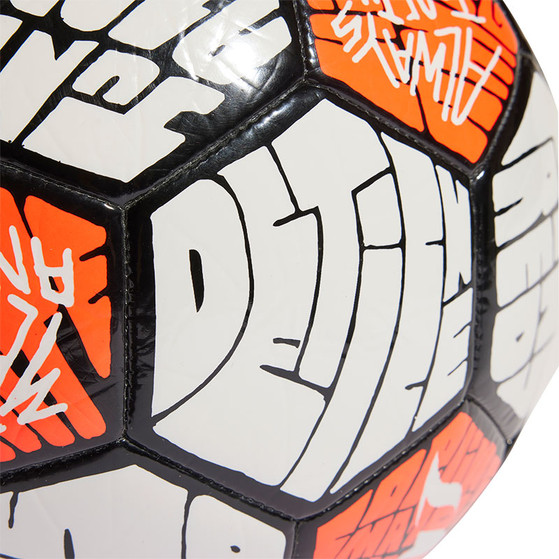 adidas Messi Club Bal - Maat 5