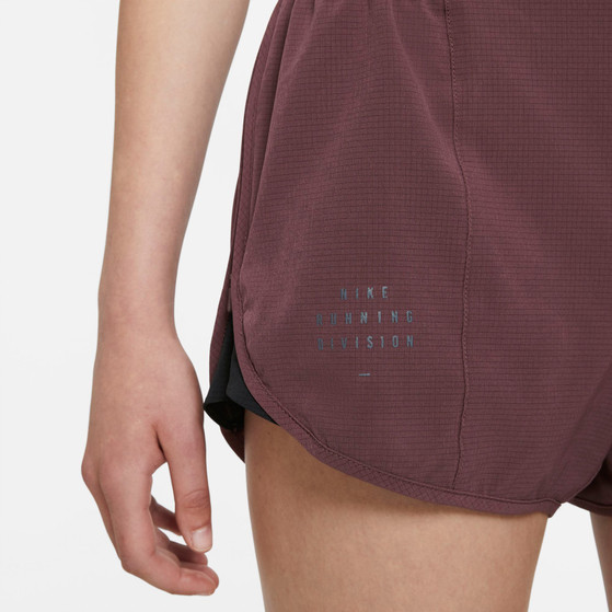 Nike Run Tempo Lux Short Damen