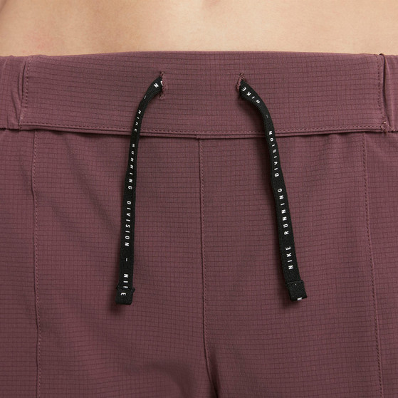 Nike Run Tempo Lux Short Damen
