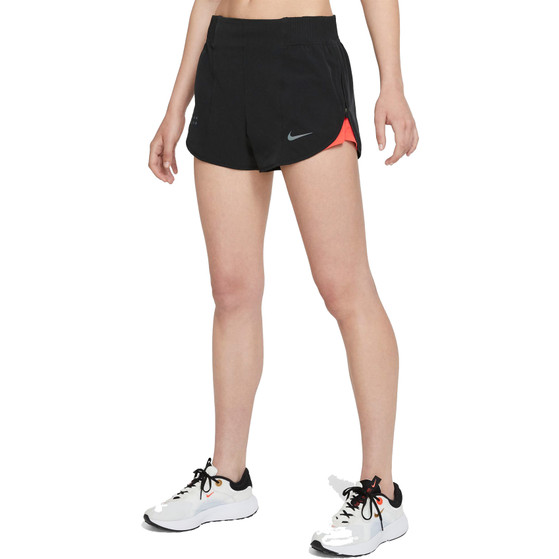Nike Run Tempo Lux Short Dames