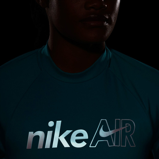 Nike AIR DriFit Long Sleeve Top Women