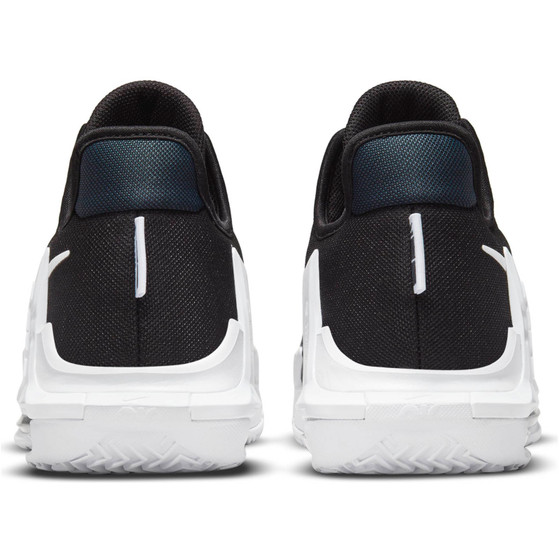 Nike LeBron Witness 6