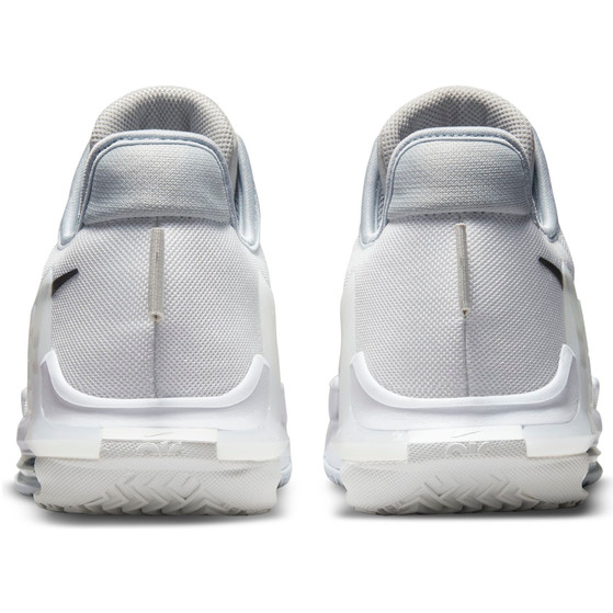 Nike LeBron Witness 6