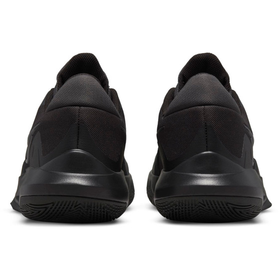 Nike Precision 6