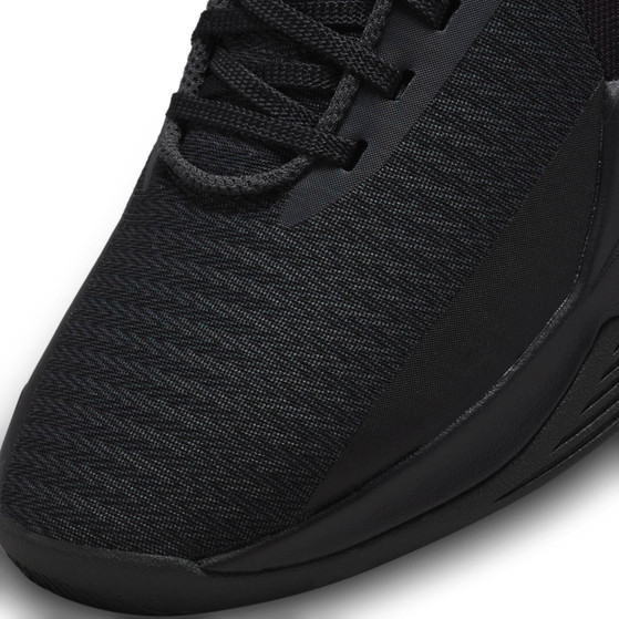 Nike Precision 6