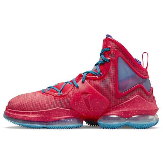 Nike LeBron 19