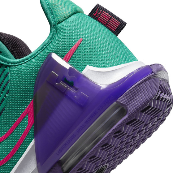Nike LeBron Witness 6