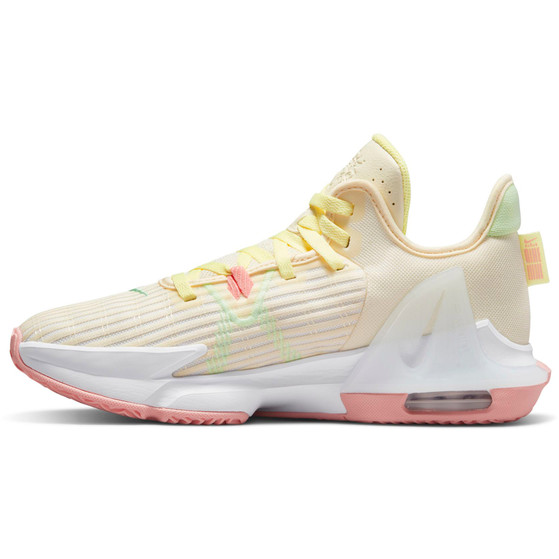 Nike LeBron Witness 6