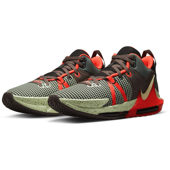 Nike LeBron Witness 7
