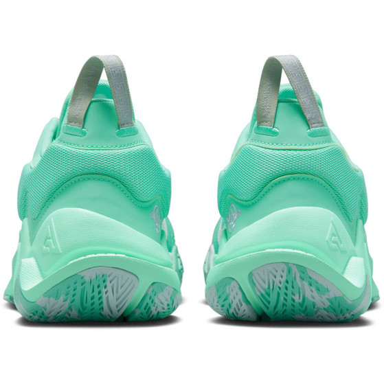 Nike Giannis Immortality 2