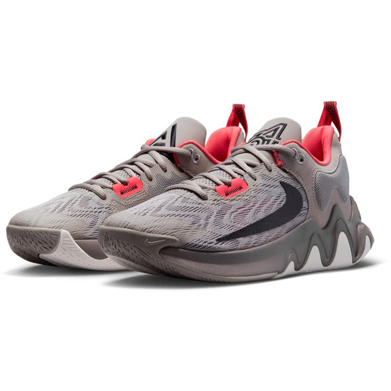 Nike Giannis Immortality 2