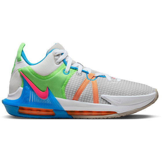 Nike LeBron Witness 7