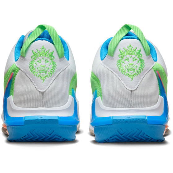 Nike LeBron Witness 7