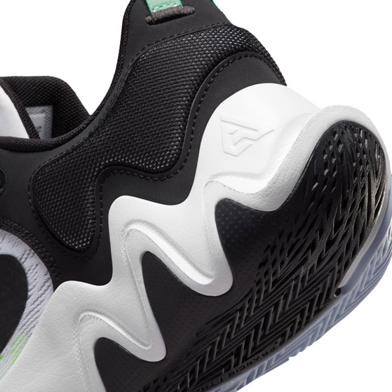 Nike Giannis Immortality 2