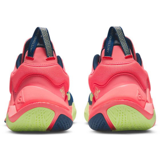 Nike Giannis Immortality 2