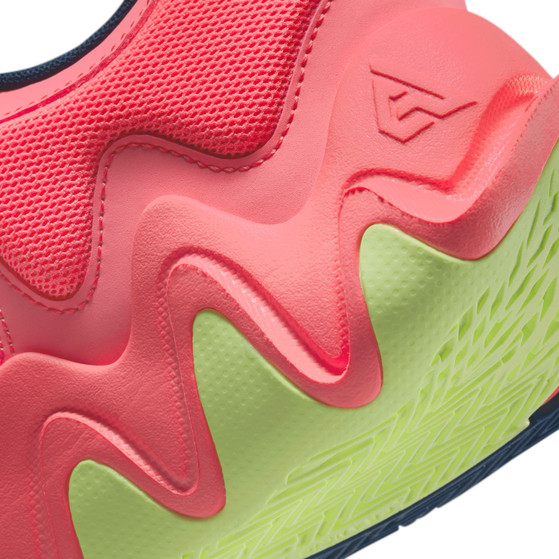 Nike Giannis Immortality 2