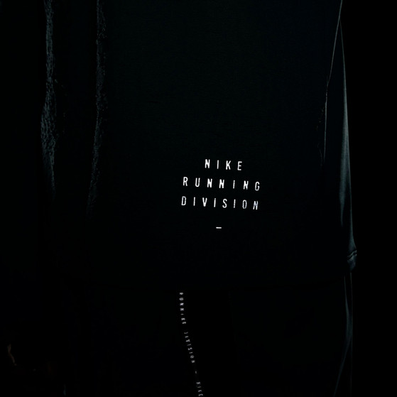 Nike Dri-FIT Element Division Men