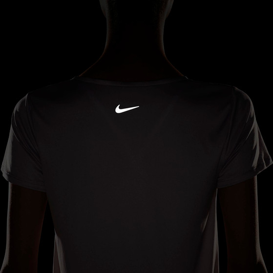 Nike Swoosh Run Shirt Women