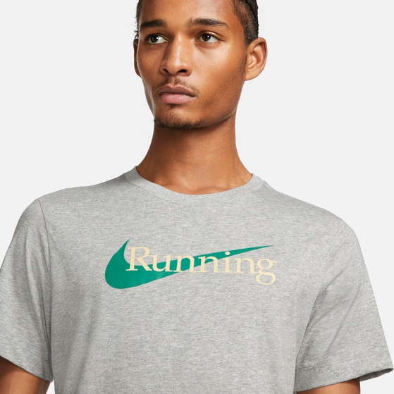 Nike Dri-FIT Short Sleeve