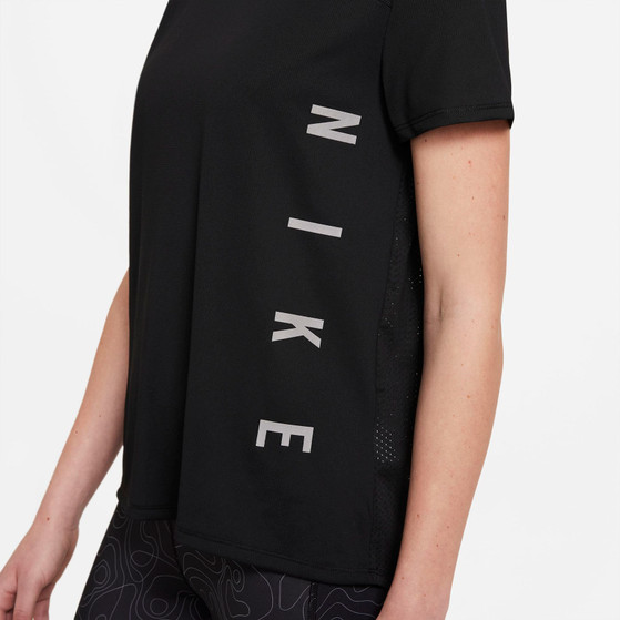 Nike Run Division Shirt Damen