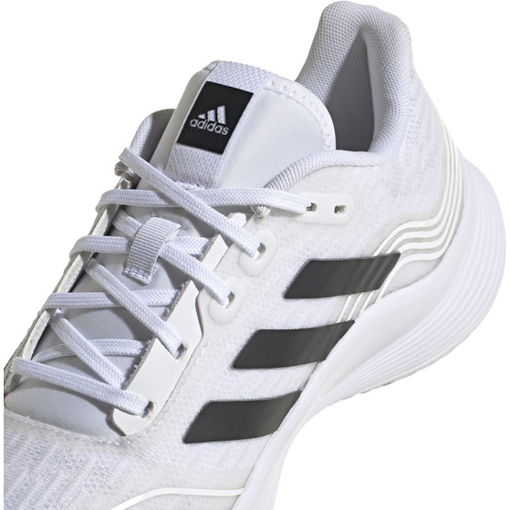 adidas Novaflight
