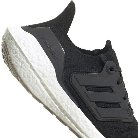 adidas Ultraboost 22 Women