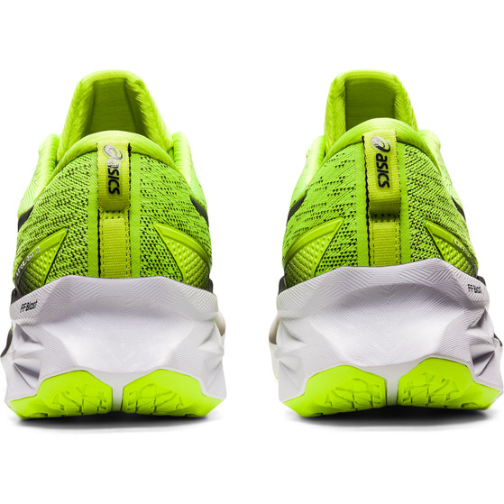 ASICS Novablast 2 Herren