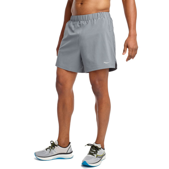 Saucony Outpace 5' Short Herren