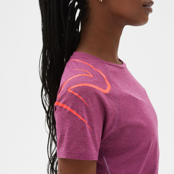 New Balance Impact Run Shirt Damen