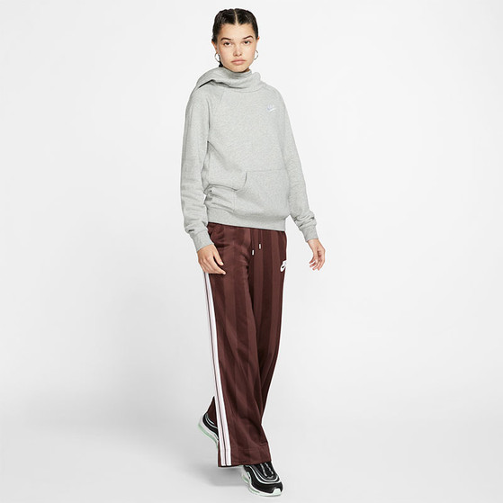 Nike Sportswear Essential Logo Hoodie