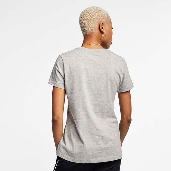 Nike Sportswear Essential Big Logo Tee