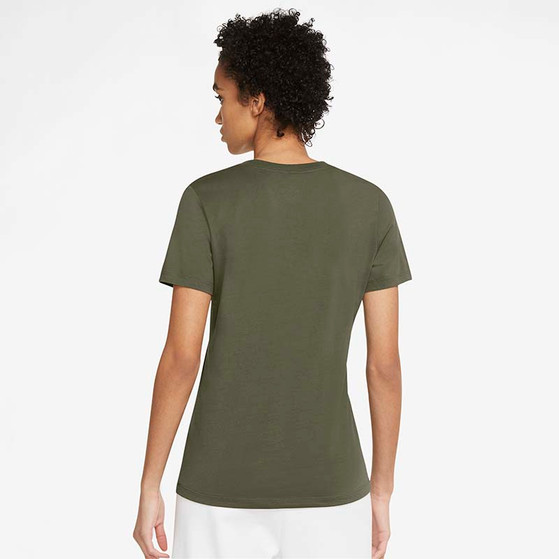 Nike Sportswear Essential Big Logo Tee