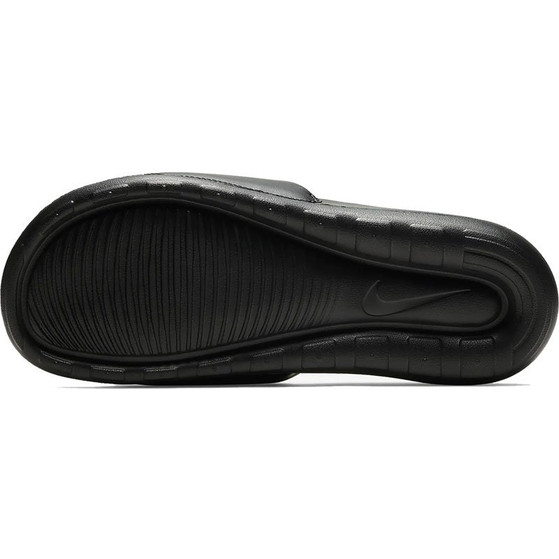 Nike Victori One Badtofflor