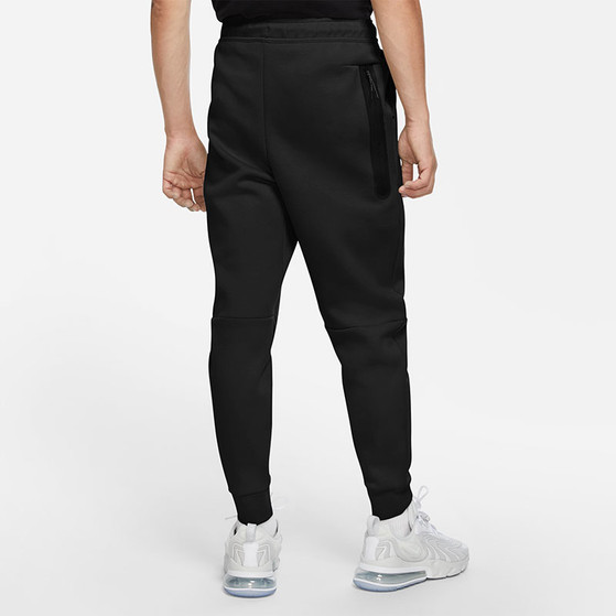 Nike Tech Fleece Pocket Crew Tracksuit
