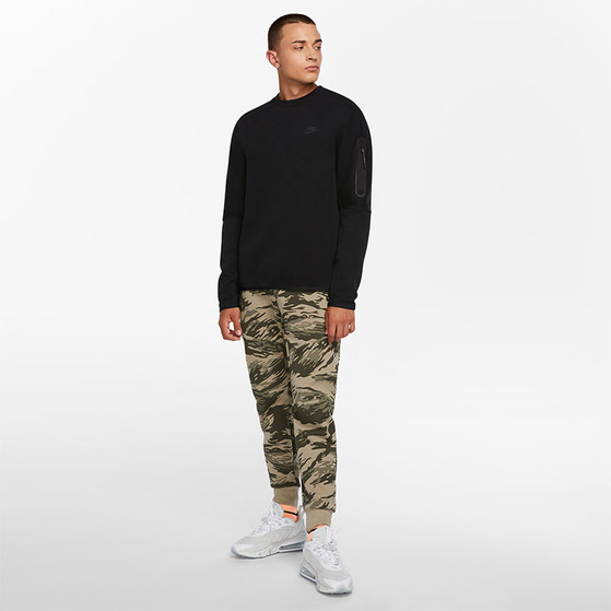 Nike Tech Fleece Pocket Crew