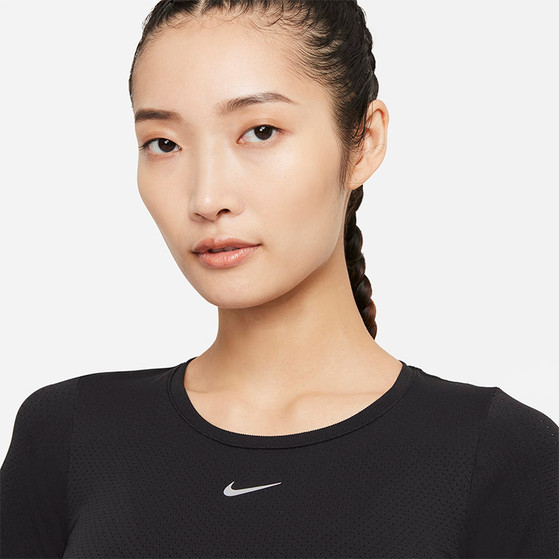 Nike Advantage Aura Set Dam
