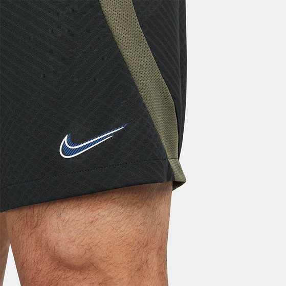Nike Strike Short
