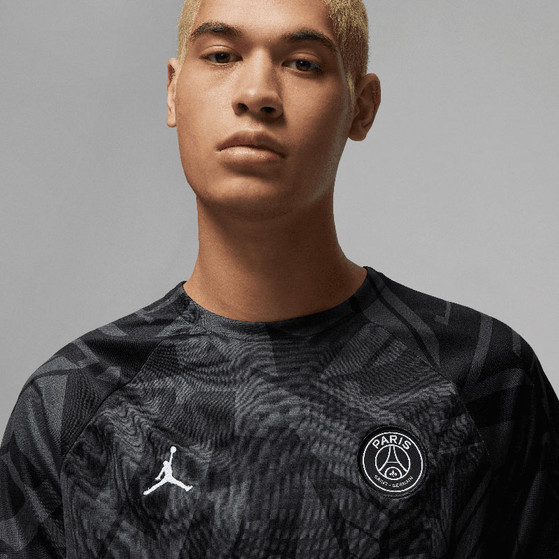 Nike Paris Saint-Germain Pre-Match Top 2022-2023