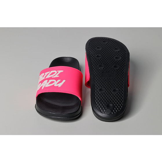 Bidi Badu Beach Doctor Slides