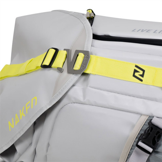 Naked Schlägertasche