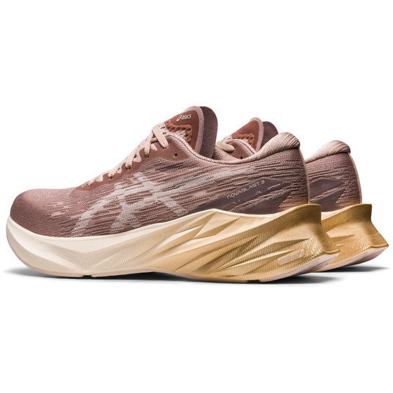 ASICS Novablast 3 Dames