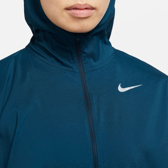 Nike Impossibly Light Kapuzenjacke Damen