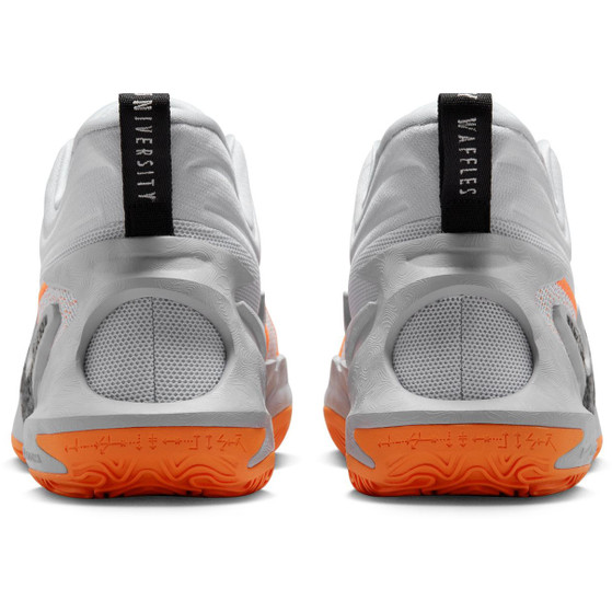 Nike Cosmic Unity 2